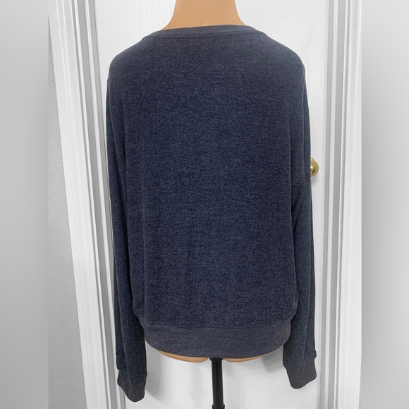 WILDFOX Navy Blue “Cocktail In My Hand Confetti In My Hair” Sweatshirt - size XL - Picture 5 of 9